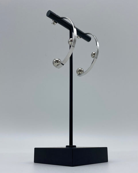 metal hoop earrings, circular earrings, hoop earrings