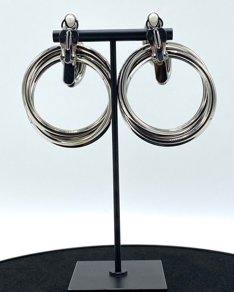 DOUBLED RING METAL KNOT CLIP ON EARRINGS SILVER