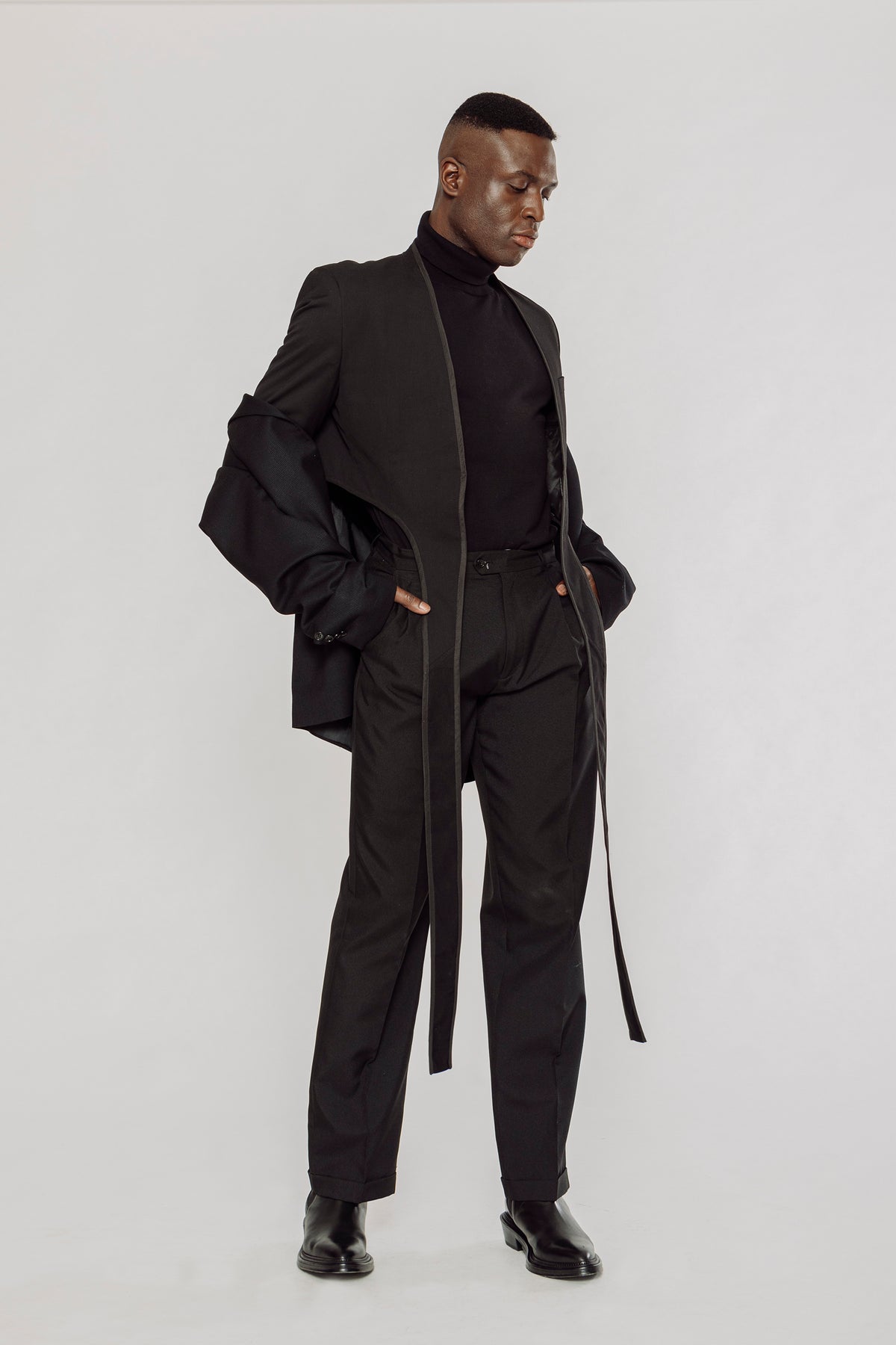 assymetricalcroppedjacketinbla