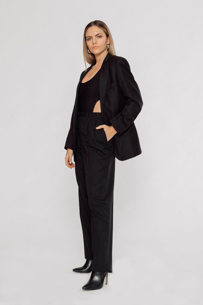 OVERSIZED WOMEN'S SUIT – Maxmouder