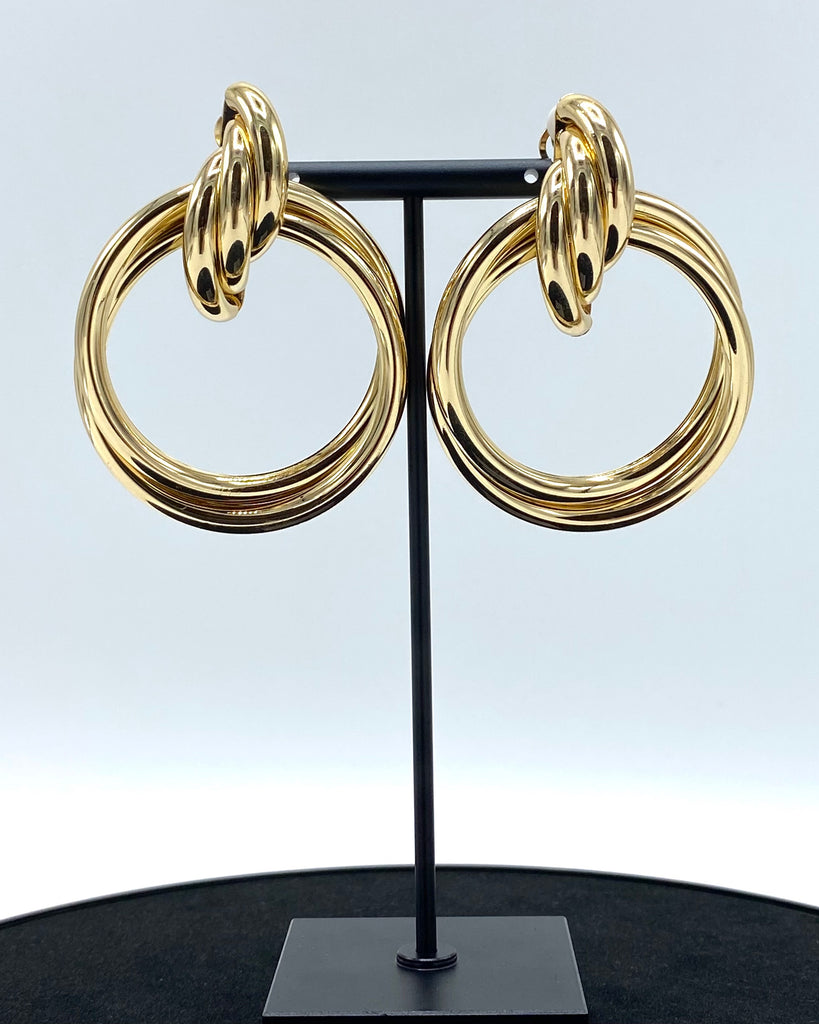 double knot earrings  Made in high-quality stainless steel and 14K karat gold-dipped.