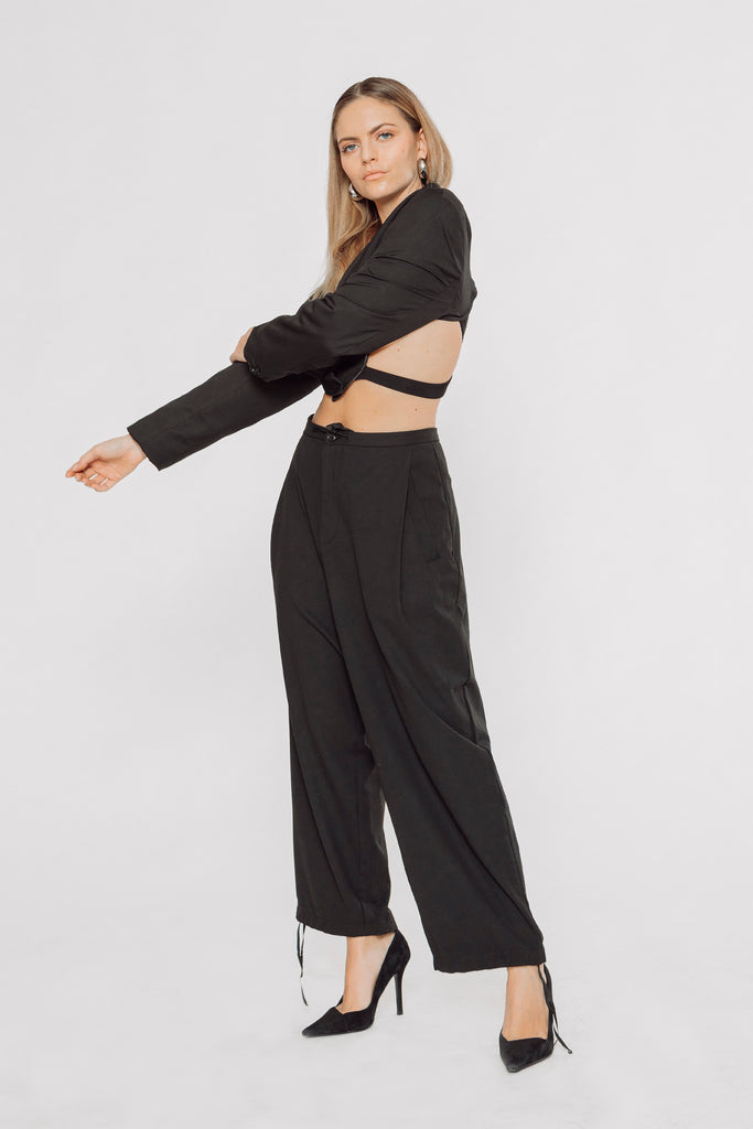 wide leg pants, high waisted pants, women's wide leg pants, women's high waisted pants, high waisted wide leg pants, wide leg pants with adjustable strings for women's, adjustable women's pants, adjustable strings pants, black wide leg pants, black high waisted pants