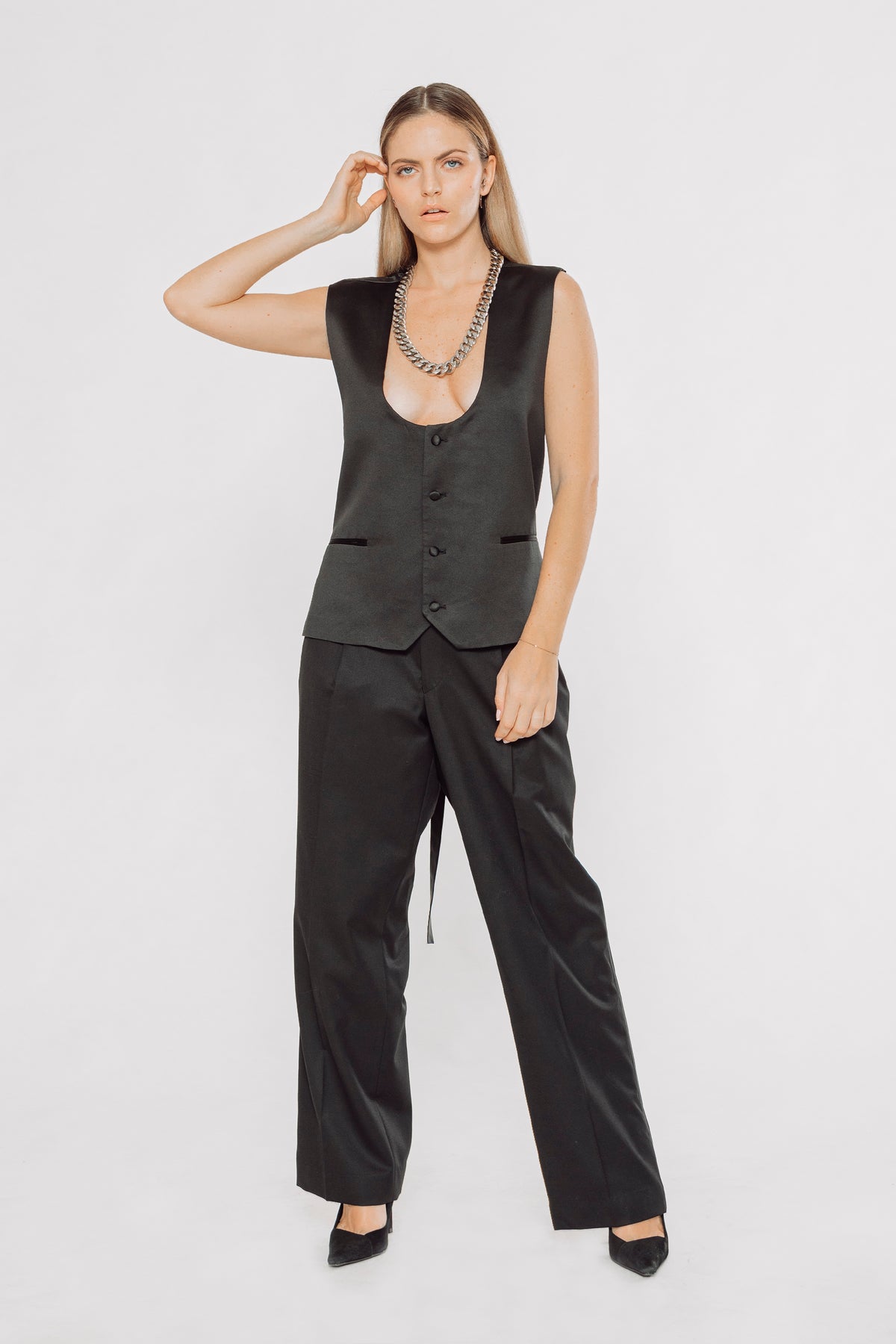 トップス Satin chic vest 06204-0972_1_0e960c68-ff00-